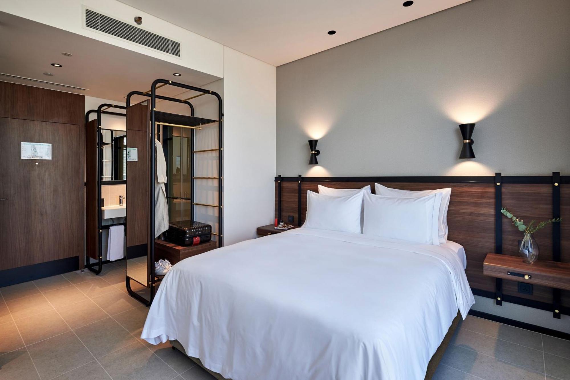 Form Hotel Al Jaddaf, Dubai, A Member Of Design Hotels Bagian luar foto