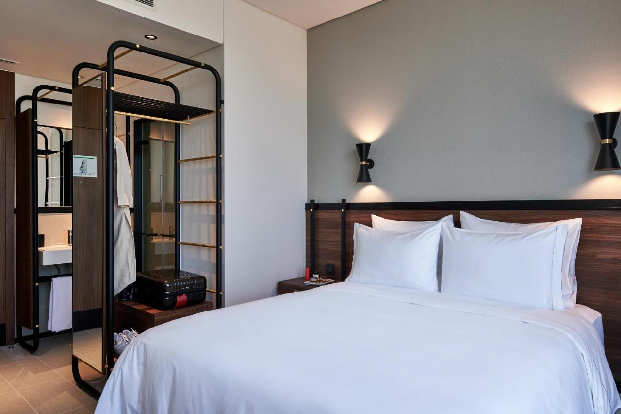 Form Hotel Al Jaddaf, Dubai, A Member Of Design Hotels Bagian luar foto